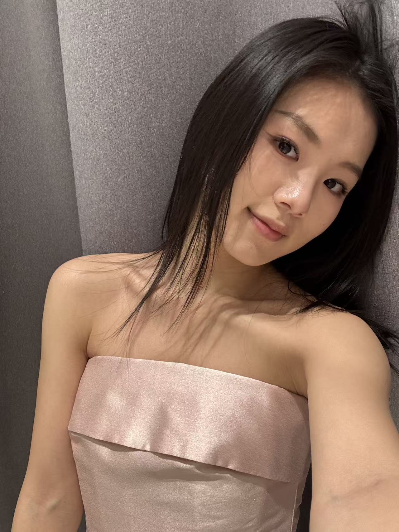 UR的哈？好看可惜没买